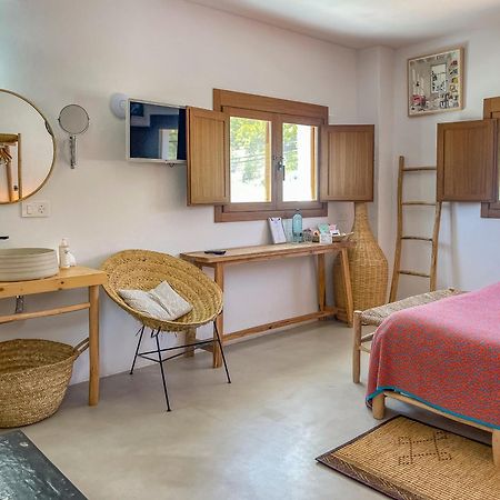 Hostal Mar Y Sal (Adults Only) Sant Josep de sa Talaia Exterior photo
