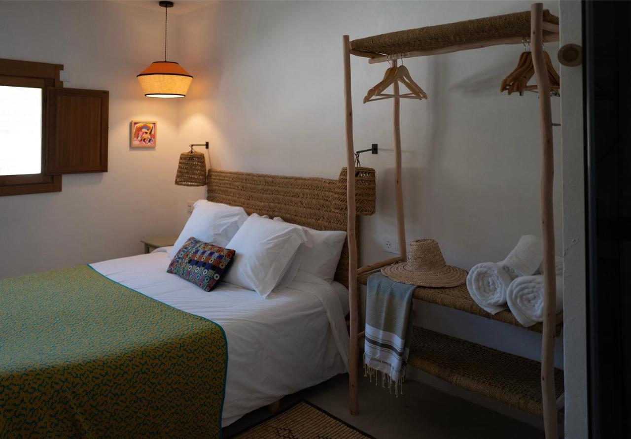 Hostal Mar Y Sal (Adults Only) Sant Josep de sa Talaia Exterior photo
